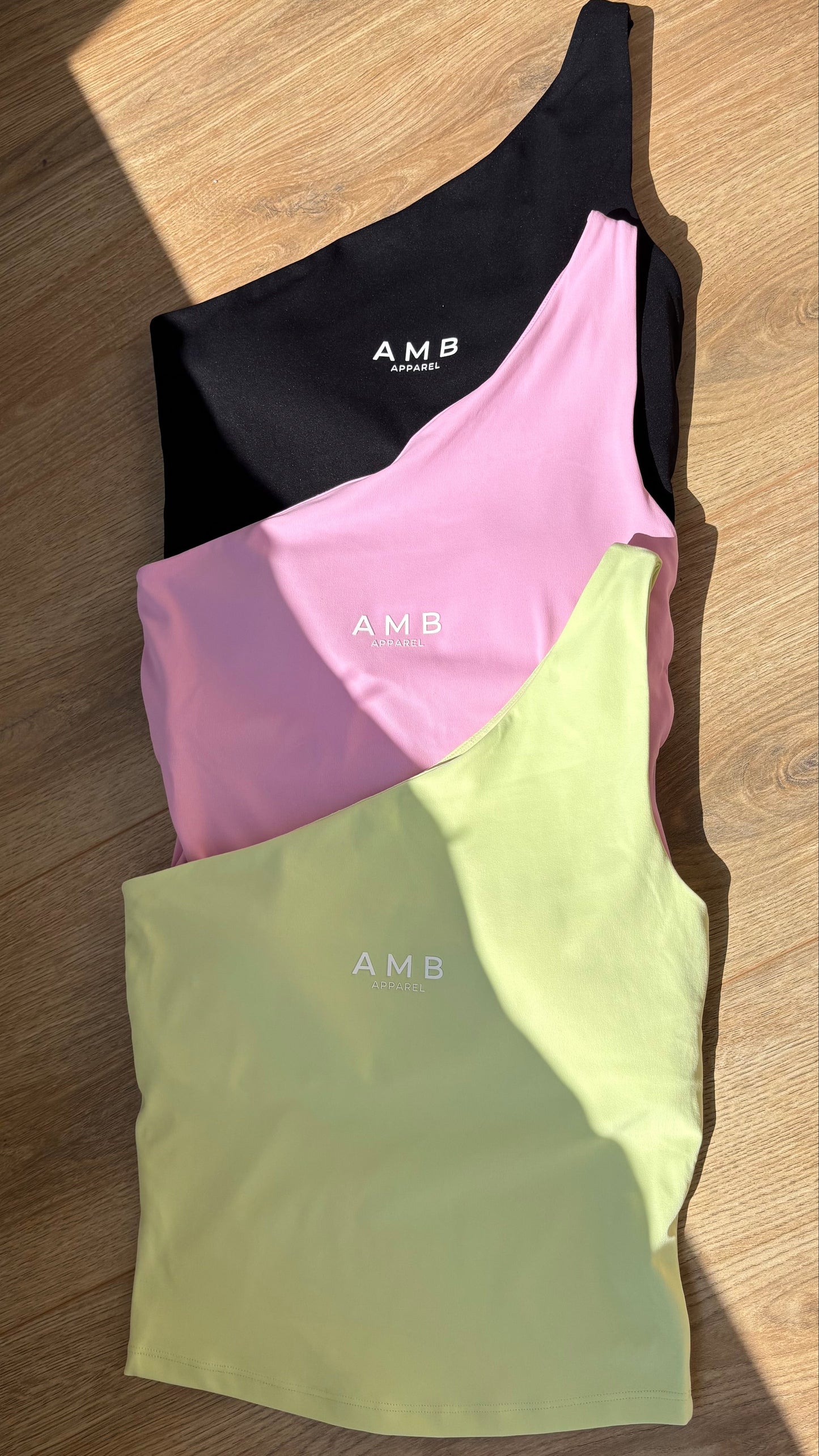 One shoulder top